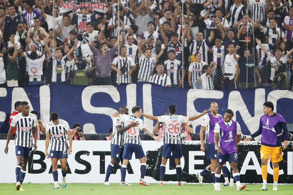Alianza Lima se mide con Cerro Porteño con la necesidad de ganar en casa