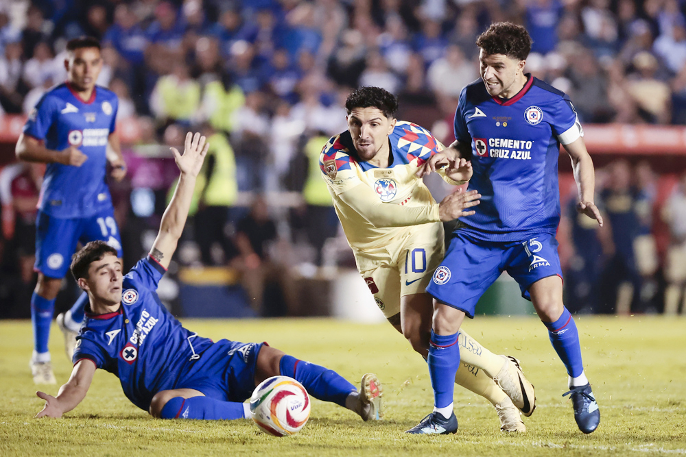 El argentino Anselmi elogia al Cruz Azul, a pesar de no haber ganado en casa