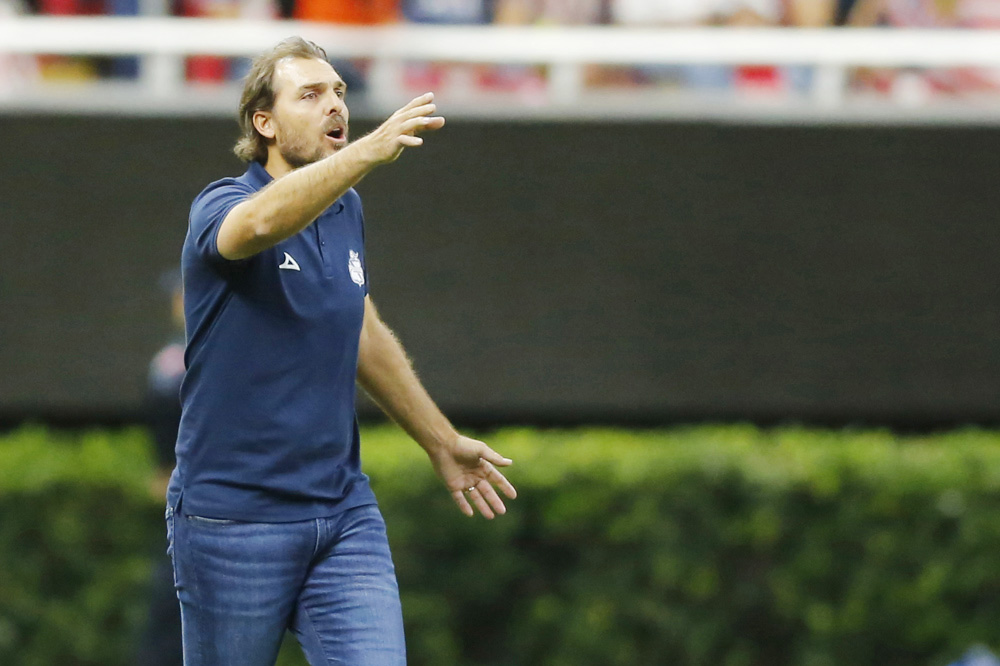 El Puebla despide al técnico argentino Andrés Carevic