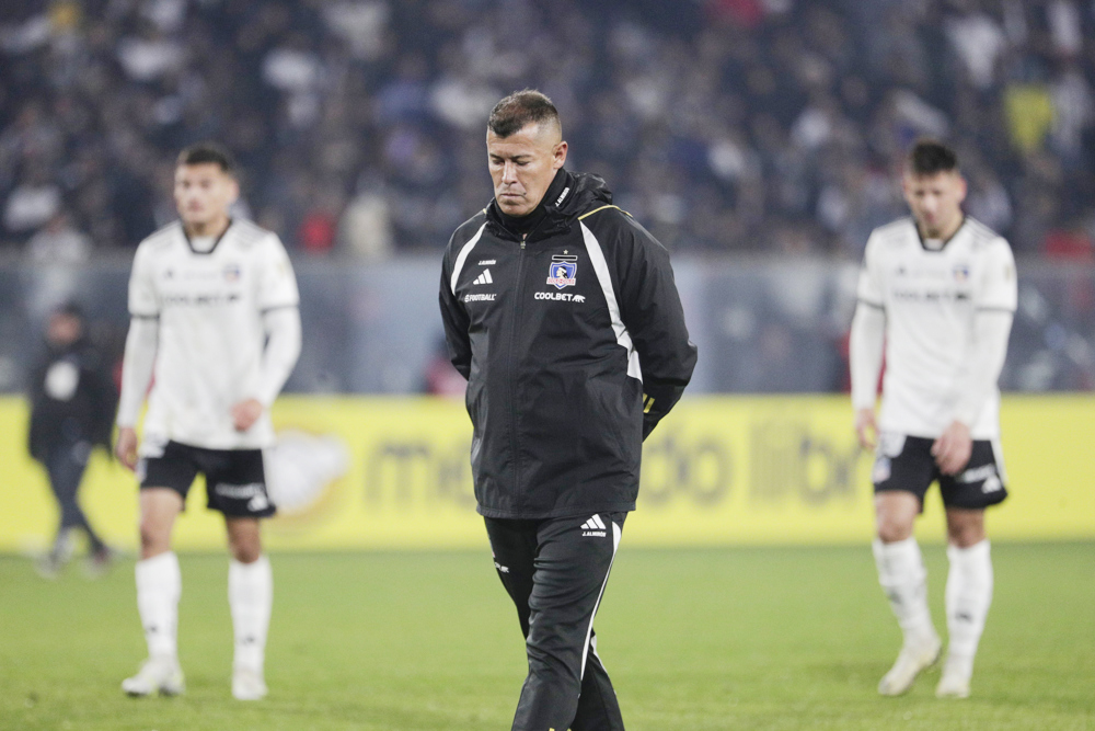 Colo Colo viaja para enfrentar a Alianza Lima, duelo que Almirón cree “será una batalla”