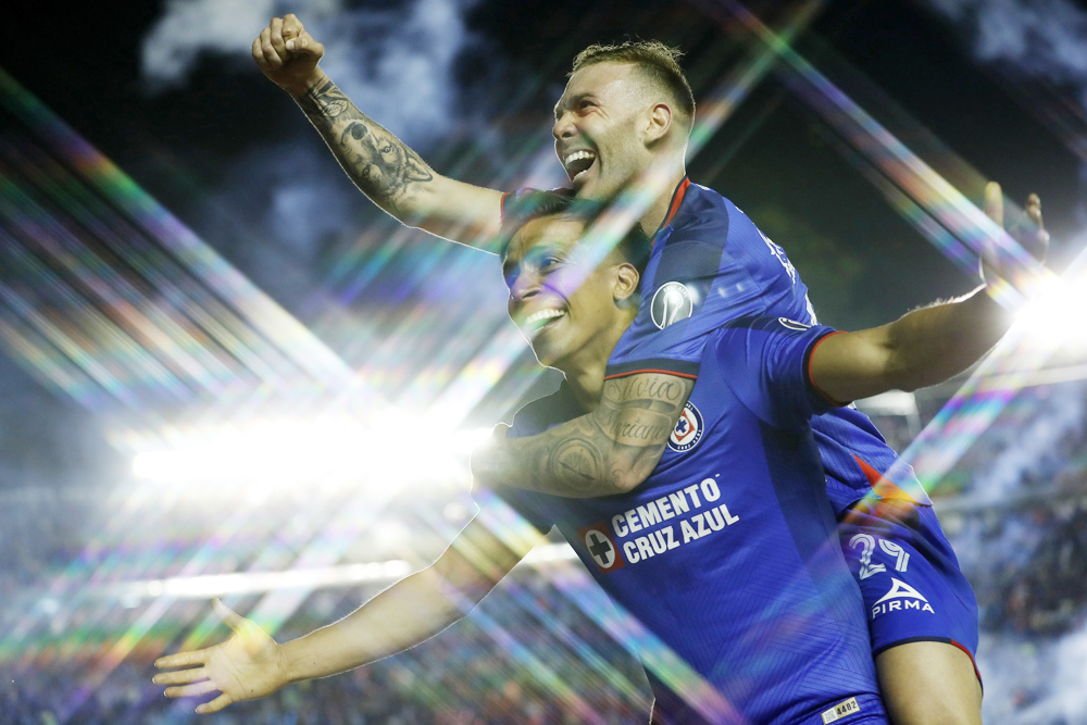 Cruz Azul pierde en casa con el Monterrey, pero se clasifica a la final del Clausura
