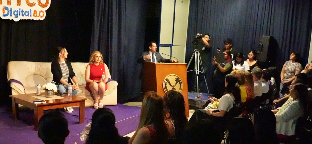 Abordan en la UAT actualidades de la comunicación en la era digital