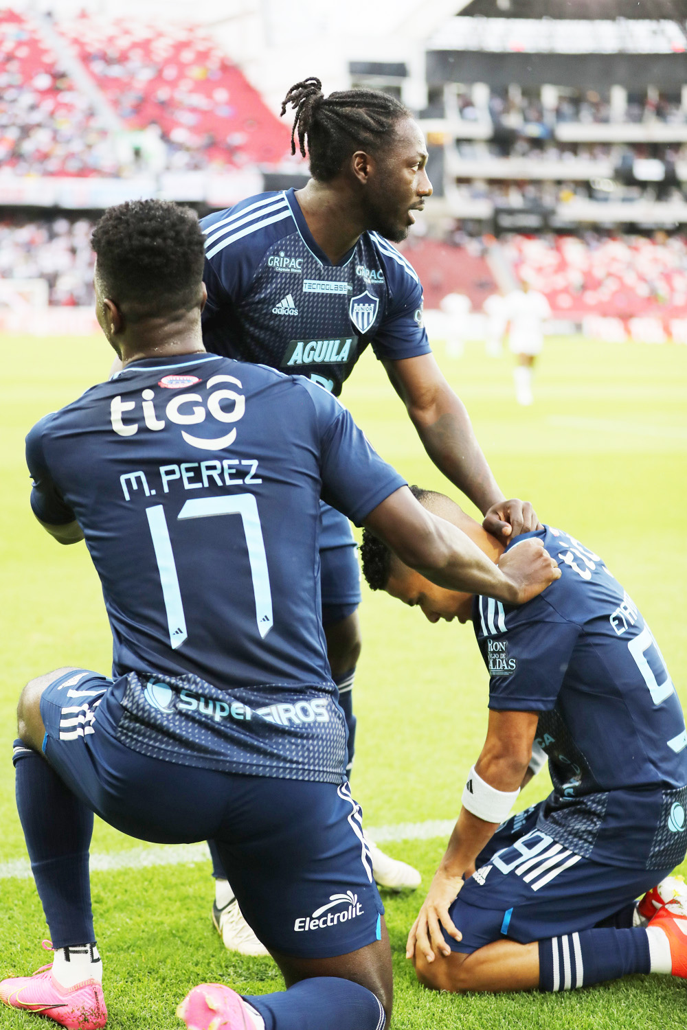 0-1. Enamorado y Mele hacen soñar a Junior con octavos y hunden a Liga de Quito