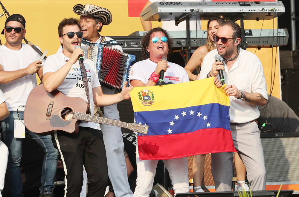 El colombiano Gusi publica álbum bailable ‘Monte adentro’, producido por Emilio Estefan