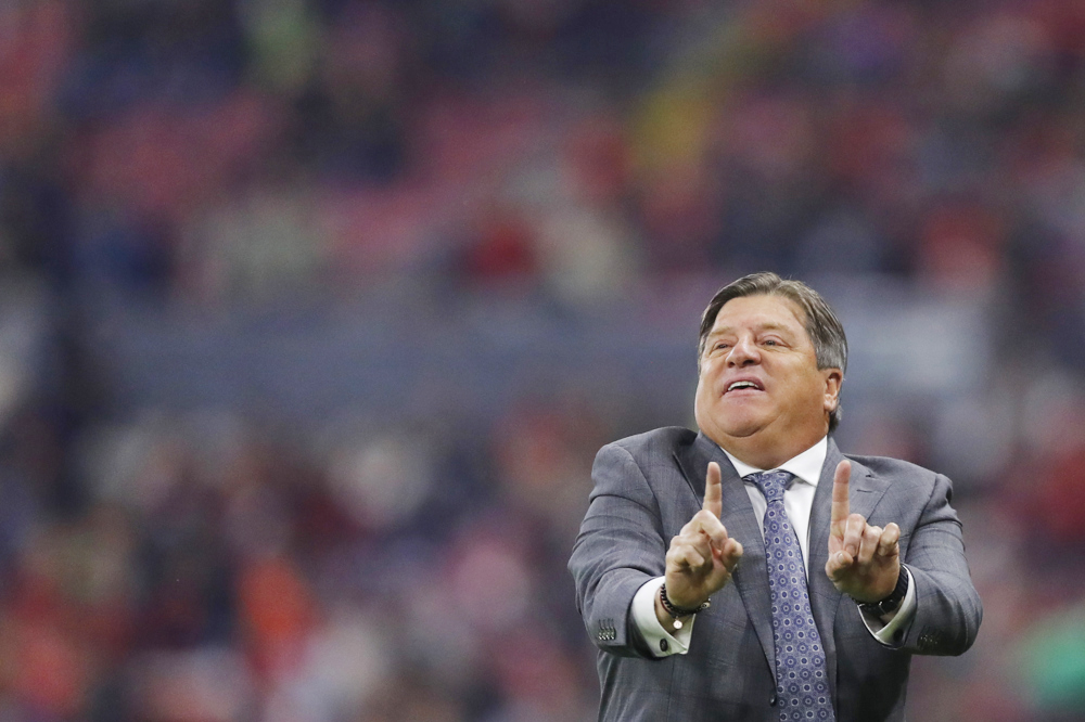 El exseleccionador de México Miguel Herrera deja el banquillo del Tijuana