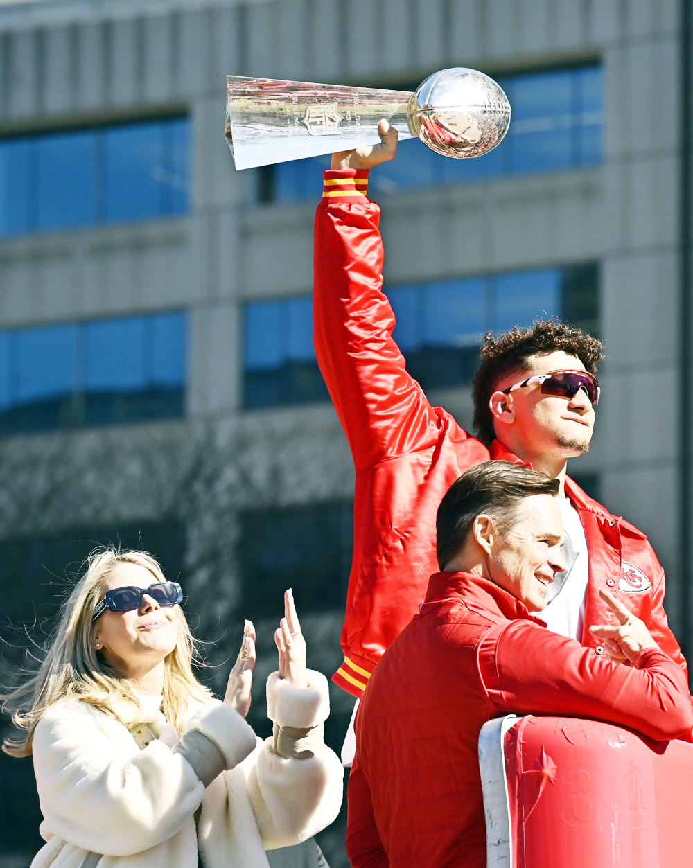 Mahomes dice que es afortunado por jugar con los Chiefs, con los que desea más títulos