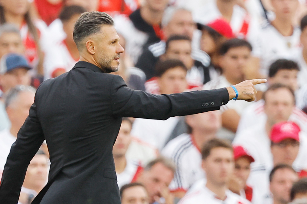 Libertad se aferra a su última opción ante un River que busca octavos y Mundial de Clubes