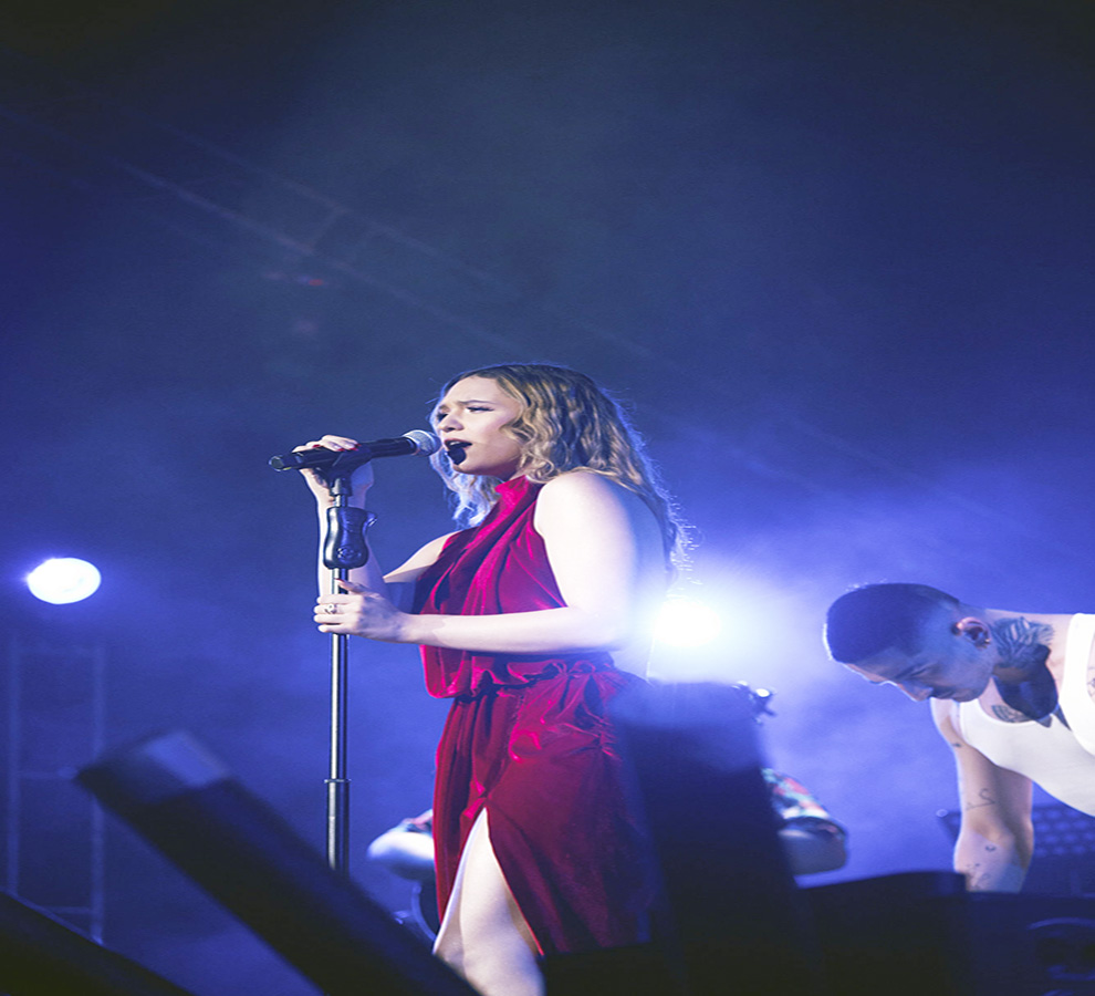 Mía Rubín deslumbra al público con electrizante actuación al abrir concierto de Natalia Jiménez en la Ciudad de México