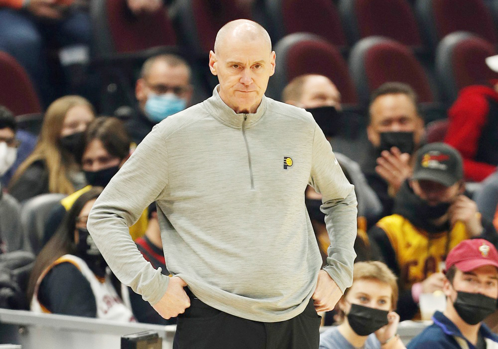 La NBA impone una multa de 35.000 dólares al entrenador Rick Carlisle por criticar a los árbitros