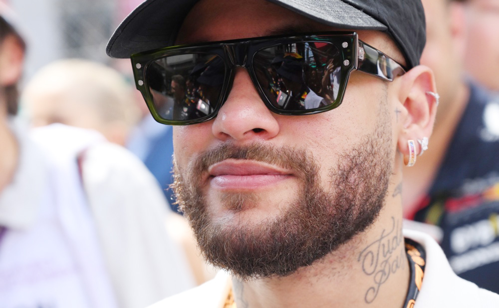 Neymar envía ayuda con sus aviones a las víctimas de las inundaciones en el sur de Brasil