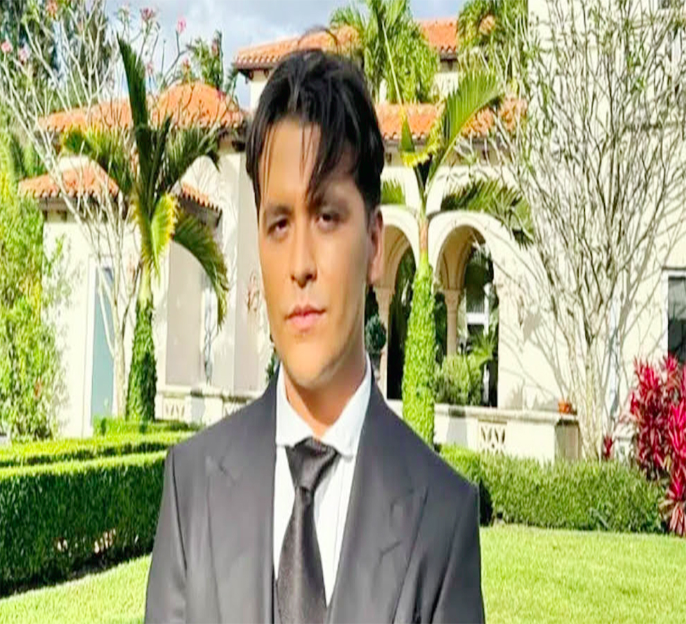 Christian Nodal revela que la eliminación de tatuajes le ocasiona lesiones dolorosas