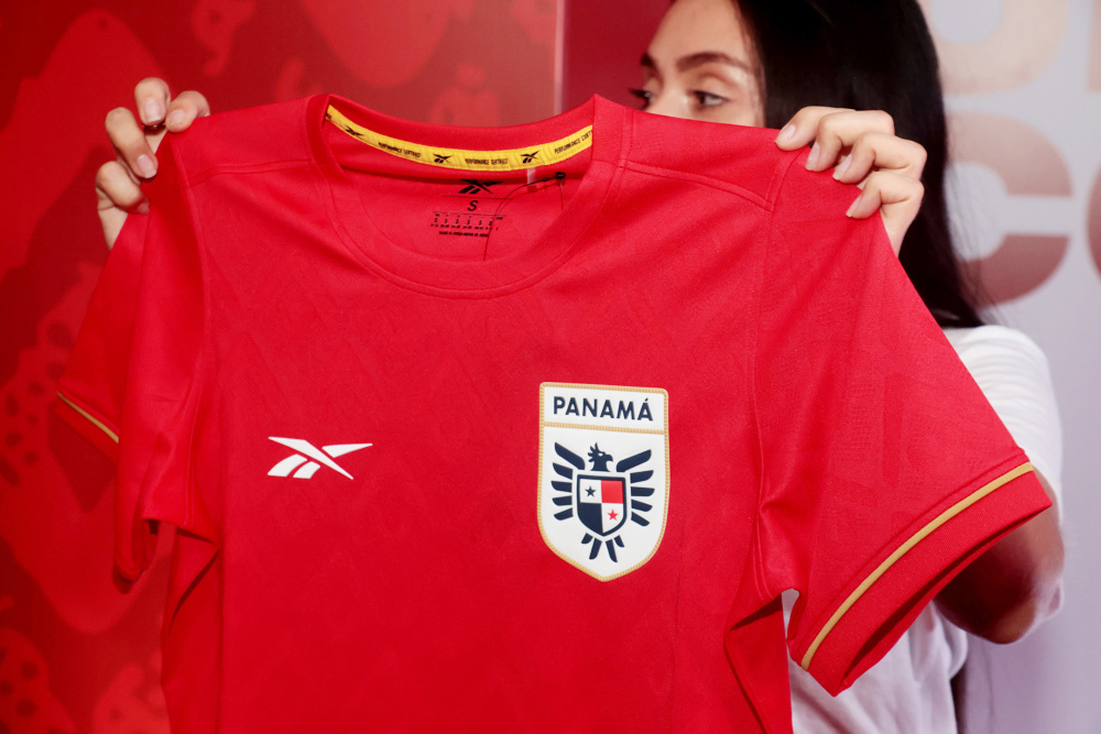Panamá lanza la nueva camiseta de su selección de fútbol con detalles culturales