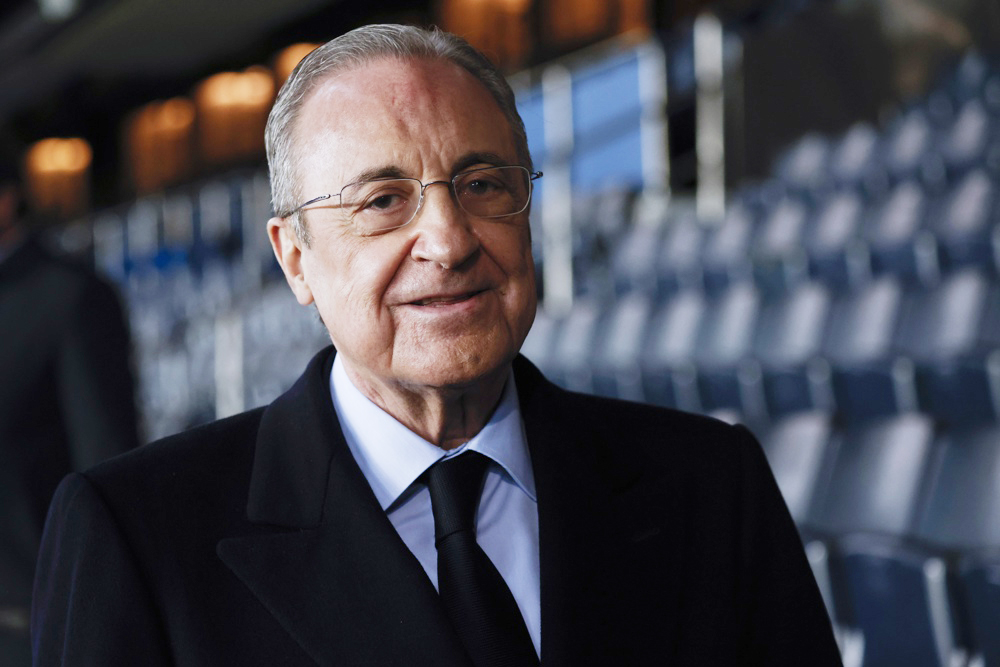 Florentino Pérez en París por el 120 aniversario de FIFA