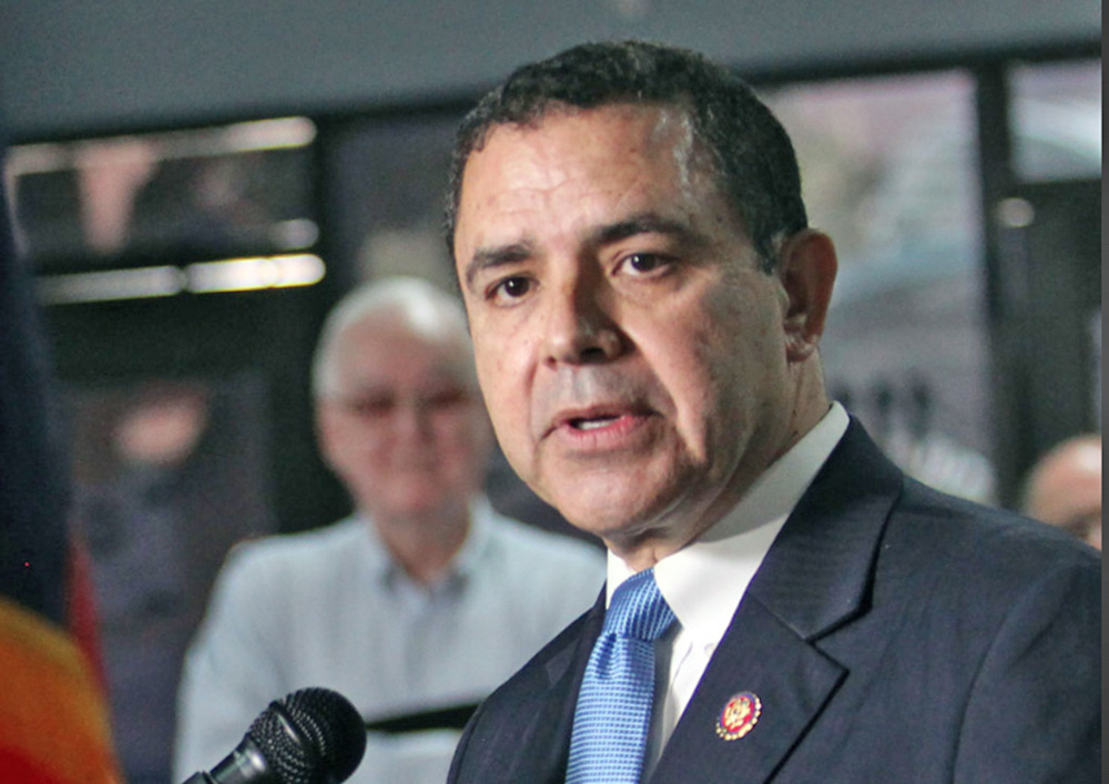 Congresista Cuéllar enfrenta graves cargos; Se dice inocente