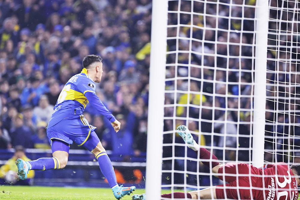 River vuelve a hacer gala de su contundencia y Boca saca su garra para ganar