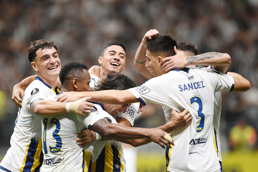 4-1. Rosario golea a Caracas y definirá su suerte en la jornada final del grupo G de Libertadores