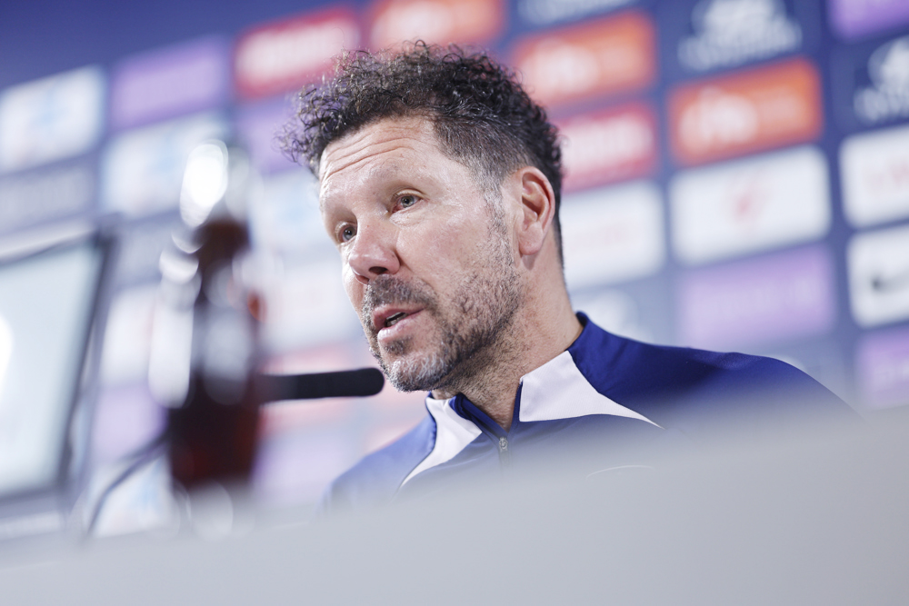Simeone expresa su admiración por Javier Aguirre