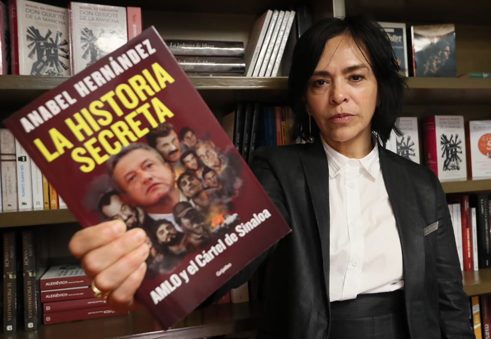 Periodista mexicana Anabel Hernández denuncia censura del presidente a su libro del narco