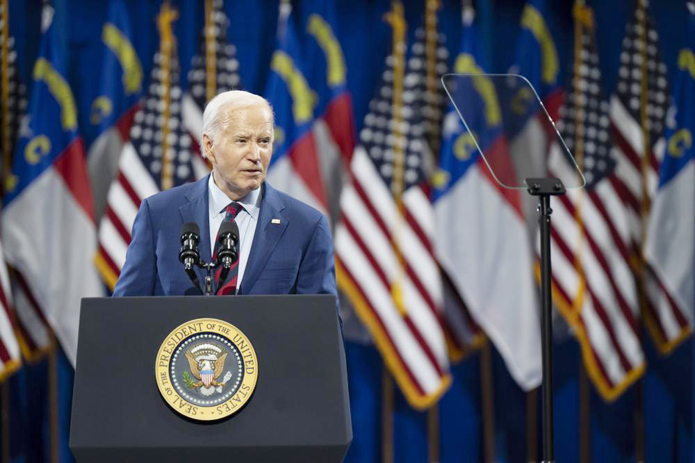 La campaña de Biden lanza un anuncio en español sobre el aborto para captar el voto latino