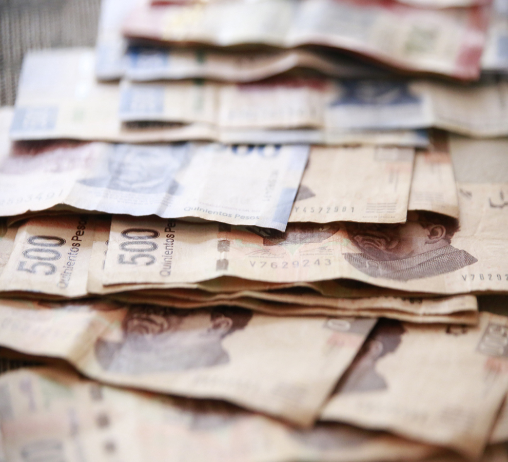 Récord histórico de remesas en mayo impulsa la economía mexicana