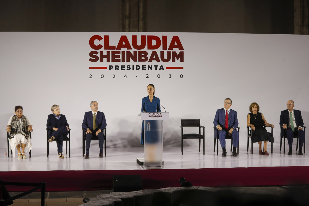 Sheinbaum apuesta por perfiles repetidos y continuismo en su primer anuncio de gabinete