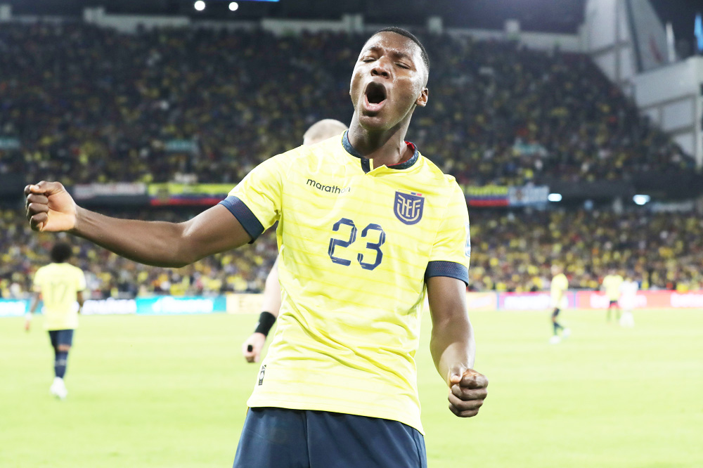 Moisés Caicedo, el todoterreno