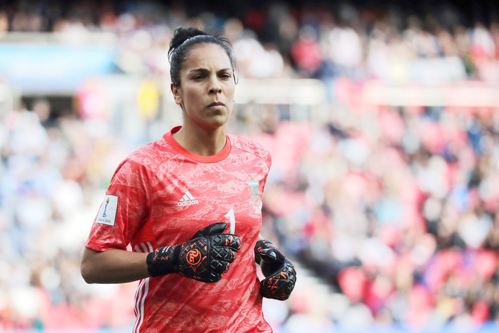 La capitana argentina Vanina Correa cuelga los guantes con la Albiceleste