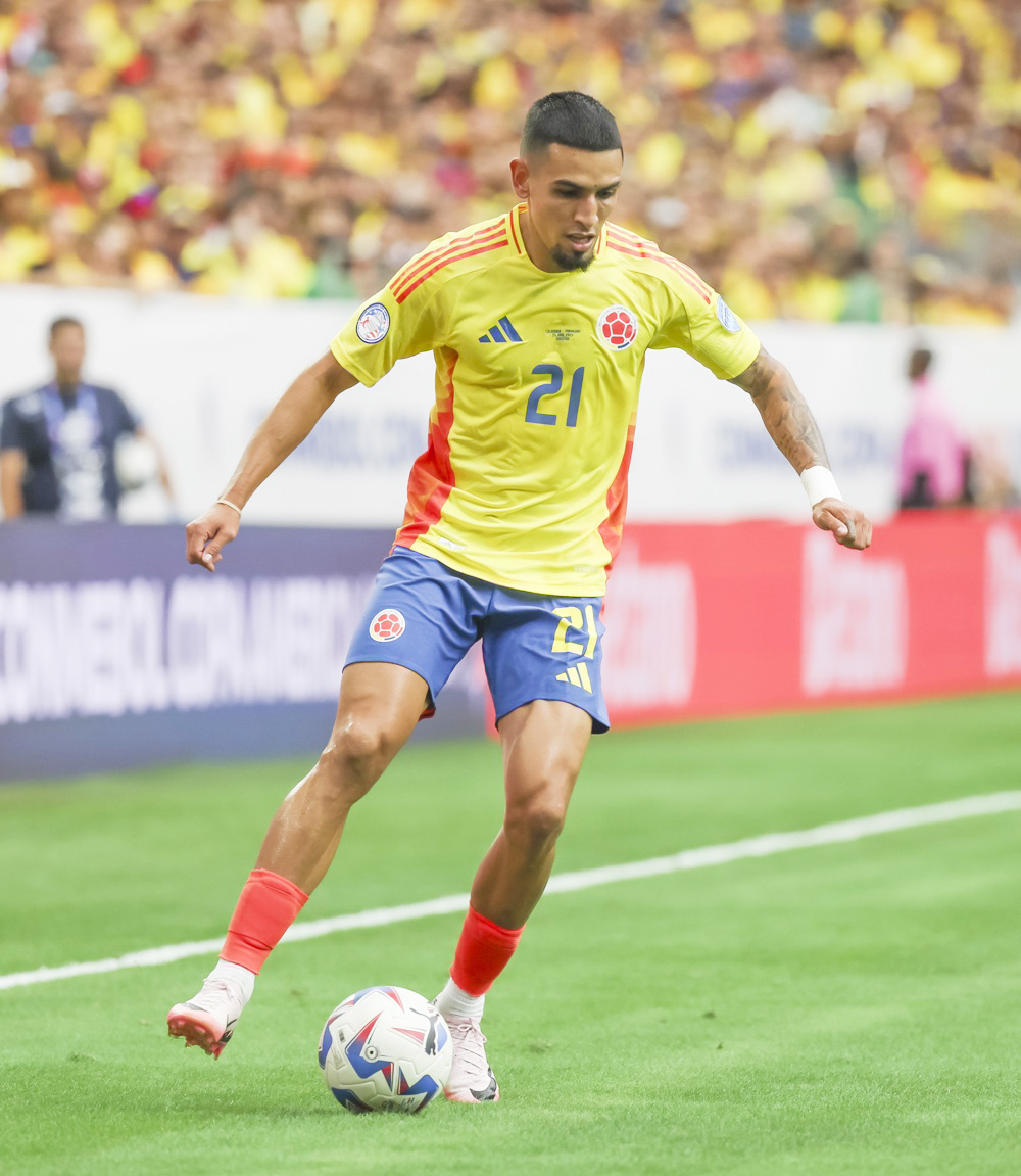 Daniel Muñoz piensa en el título y no en el invicto de Colombia