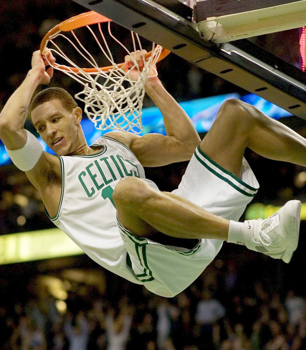 Arrestan al exjugador de la NBA Delonte West por violar las condiciones de su liberación