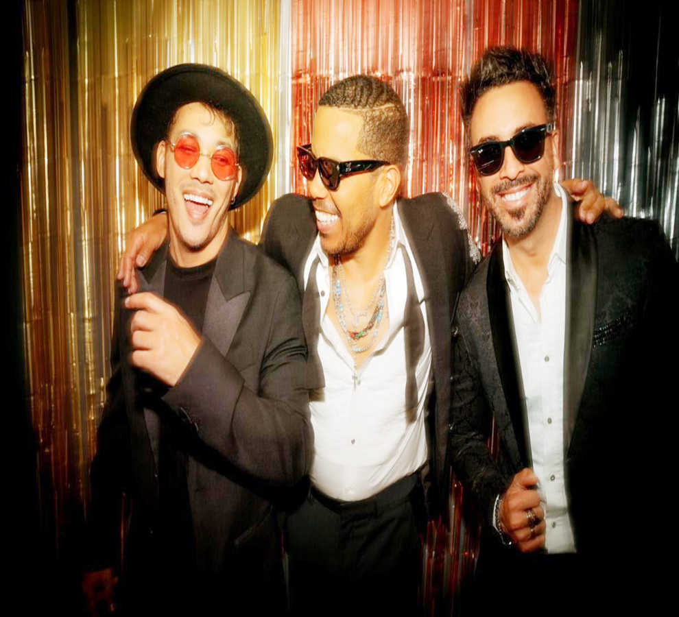 Ilegales celebra 30 años de trayectoria con nuevo sencillo “Open”