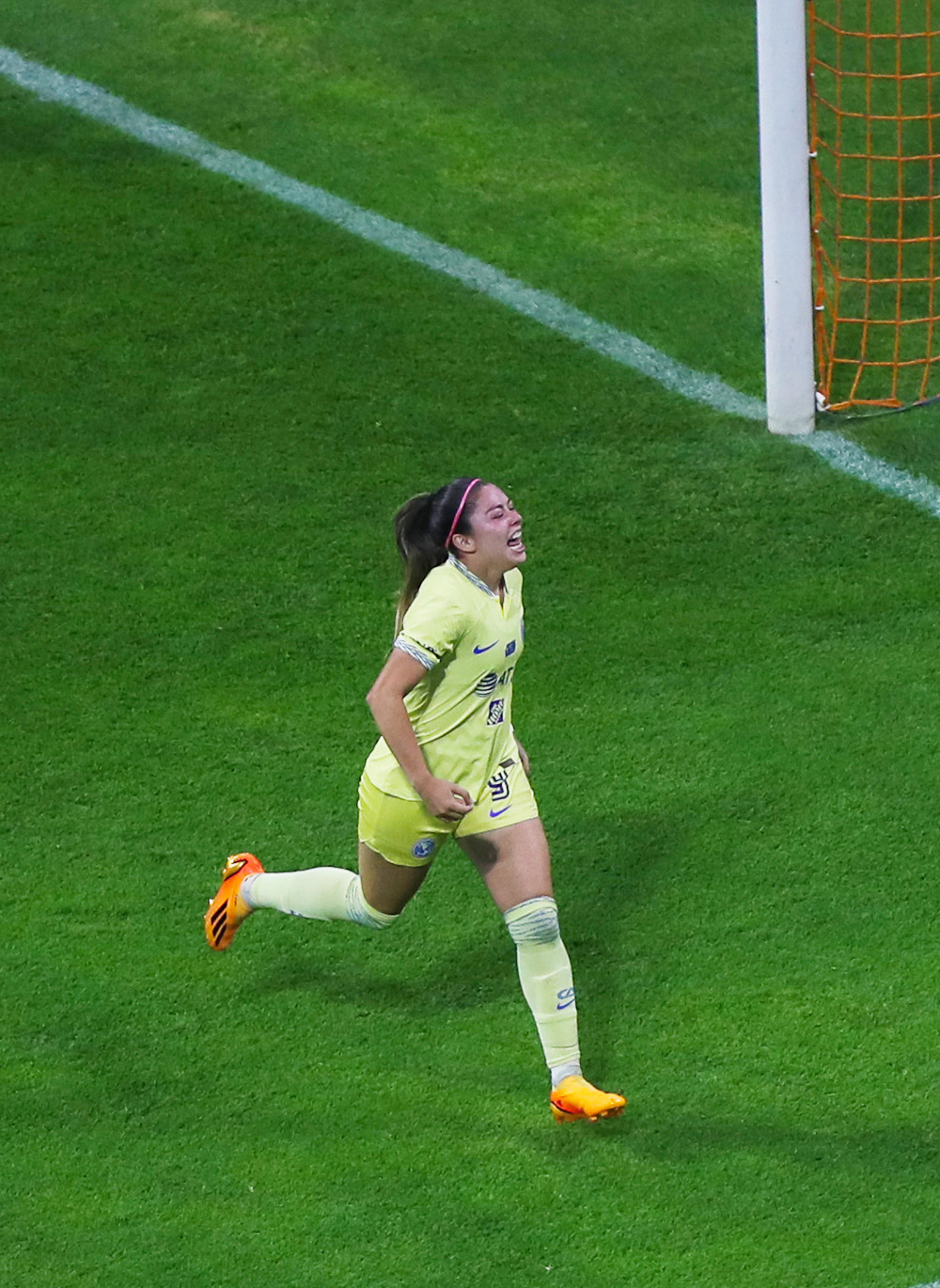 Katty Martínez, máxima goleadora de la liga, ficha por las Rayadas de Amelia Valverde