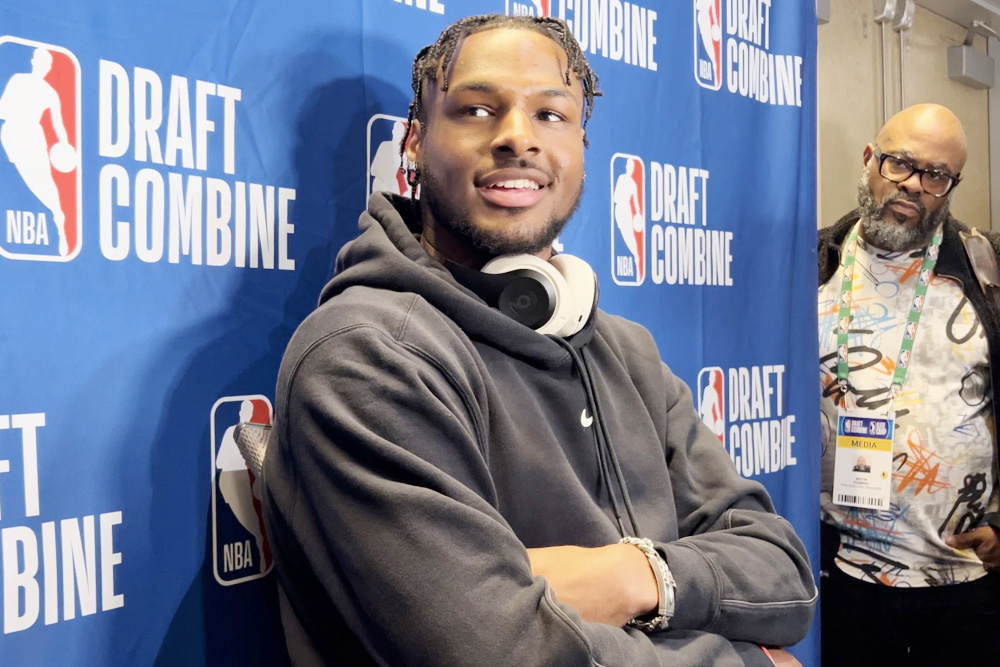 Los Lakers eligen al hijo de LeBron James como número 55 del draft de la NBA