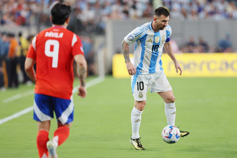 0-1. Lautaro deshace el entramado chileno y mete en cuartos a Argentina