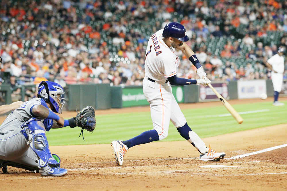 Martínez, García y Correa marcan el camino del éxito para sus equipos en la MLB