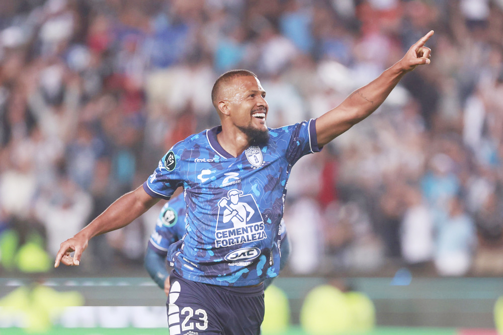 Salomón Rondón: La emoción de volver a jugar sin zapatos de marca