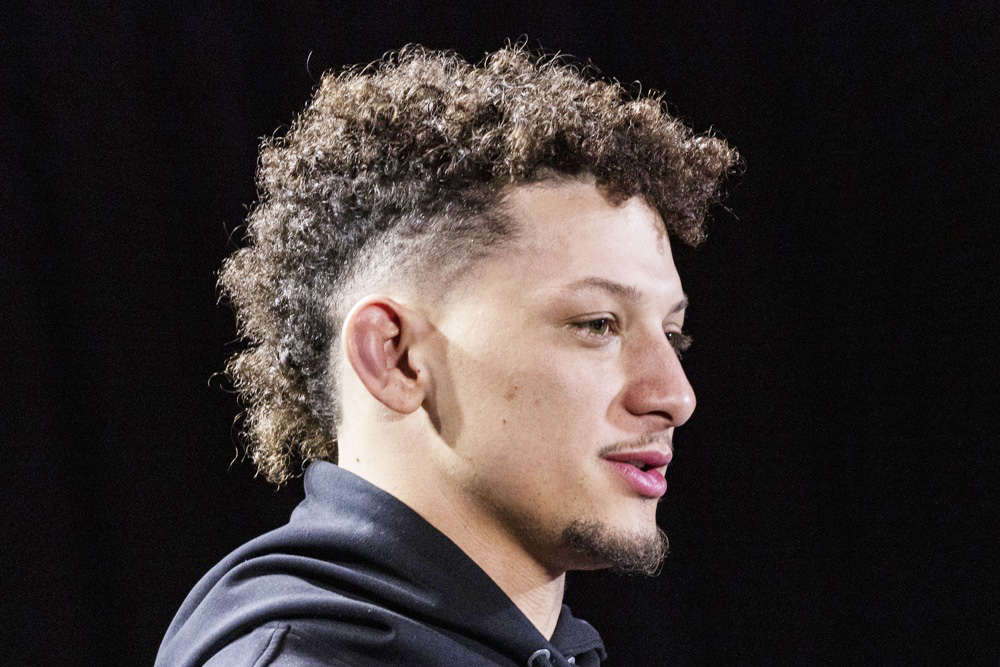 Brady y Mahomes narran los vídeos promocionales de final de NBA Celtics-Mavericks