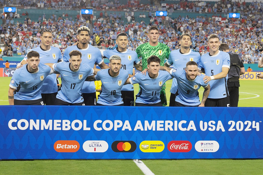 Uruguay llega a Nueva Jersey para preparar el duelo contra Bolivia
