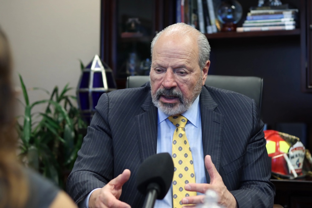 Restricciones al asilo en EEUU: Autoridades buscan “orden” y activistas critican su dureza