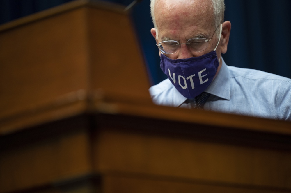 Primer senador demócrata de EEUU pide públicamente a Biden que se retire de la candidatura