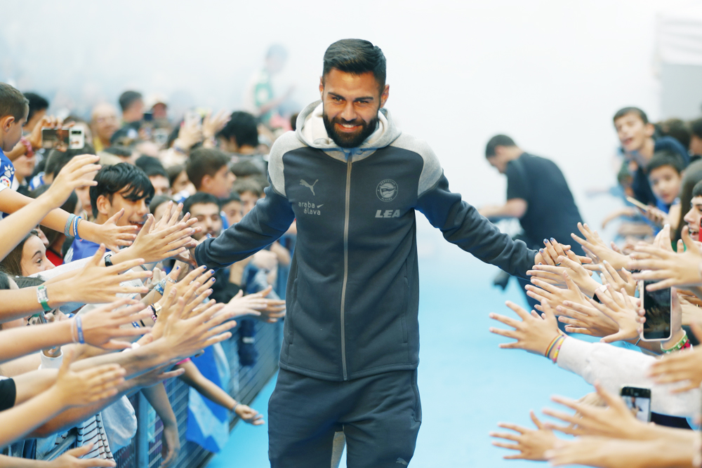 El Alavés confirma la salida de Rubén Duarte al Pumas mexicano