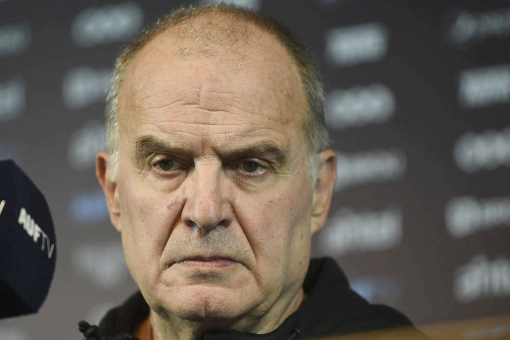 Bielsa: “Si dejamos 40 metros a Luis Díaz le gusta, y si nos encerramos, también le gusta”