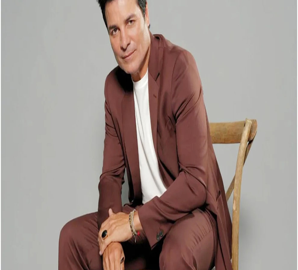 Chayanne regresa a México con su gira “Bailemos otra vez”
