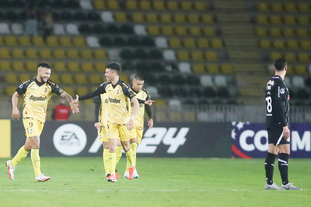 Coquimbo Unido despoja del liderato del fútbol en Chile a la ‘U’, en el reinicio de la liga