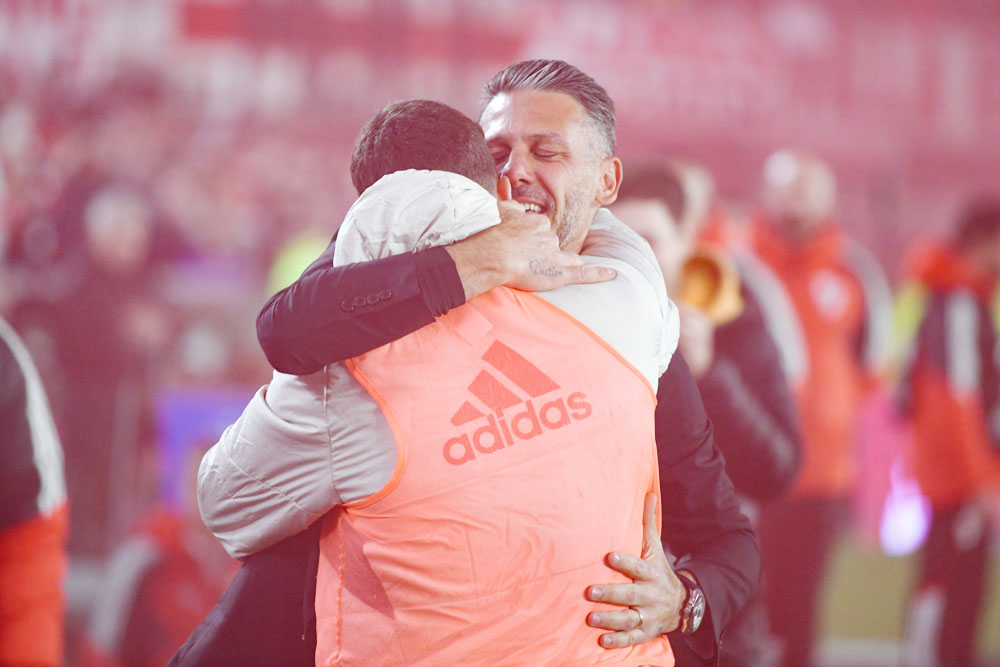 Entre lágrimas y con un agónico triunfo, Martín Demichelis se despide de River