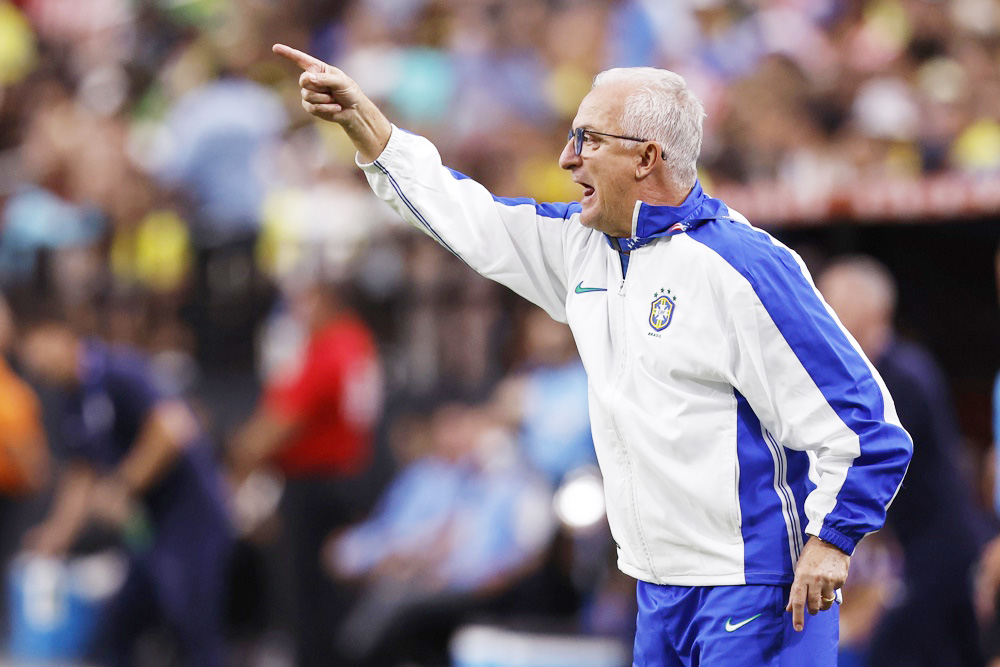 Dorival dice que el árbitro y el VAR no vieron penalti, y que Brasil “fue muy perjudicado”