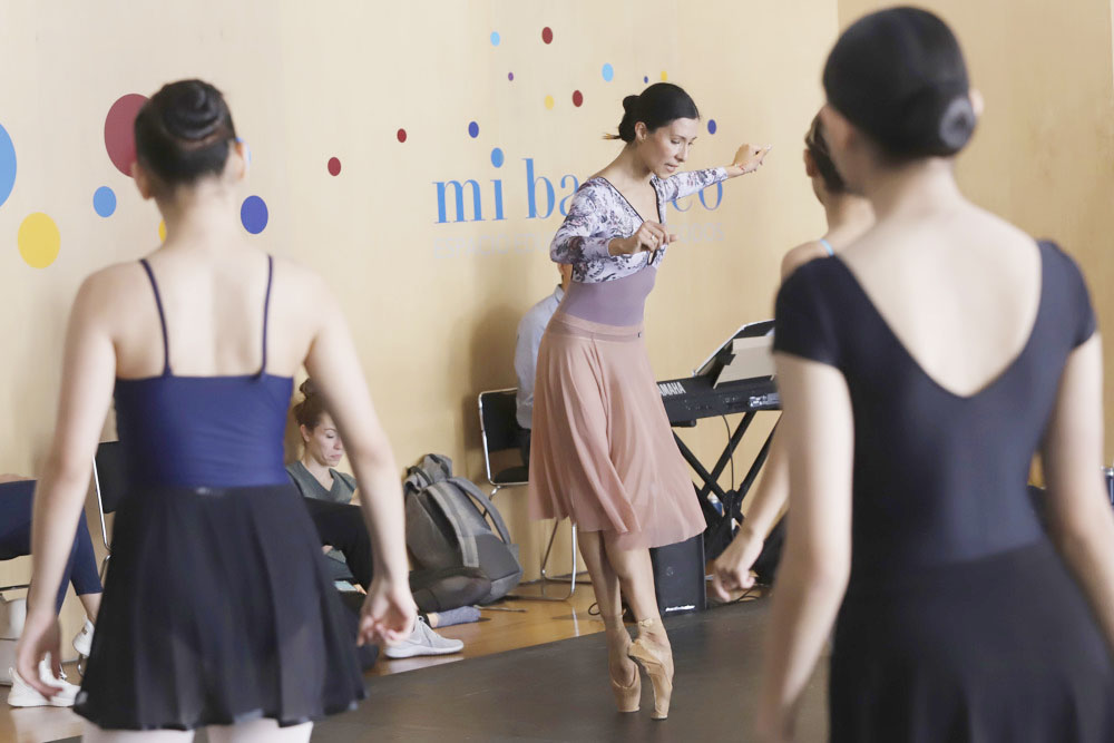 La bailarina mexicana Elisa Carrillo promueve el talento joven en el ballet en México