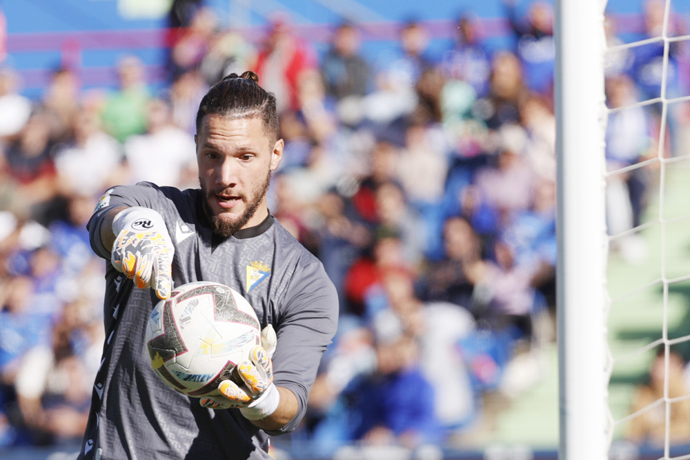 El argentino Jeremías Ledesma llega a la portería de River Plate procedente del Cádiz