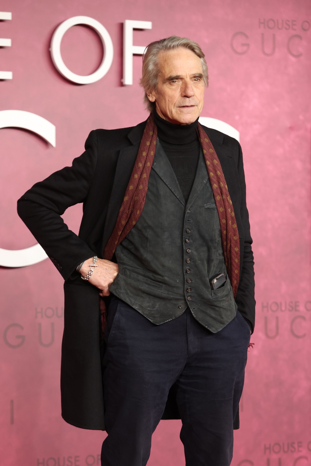 Jeremy Irons será el padre del personaje de Jennifer Aniston en ‘The Morning Show’