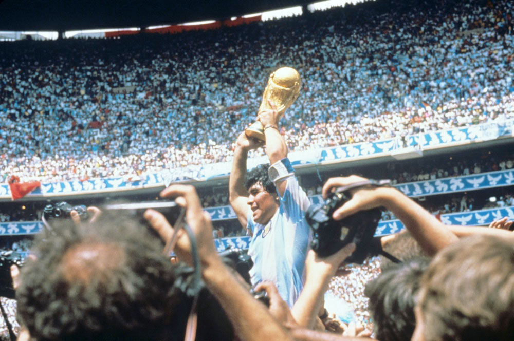 A subasta la camiseta que llevó Maradona en las semifinales del Mundial de México 1986