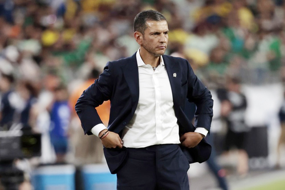 Lozano dice que a México le faltó contundencia y que su continuidad no depende de él